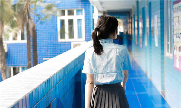 忻府如何找到一个可以帮助我生孩子的女人？